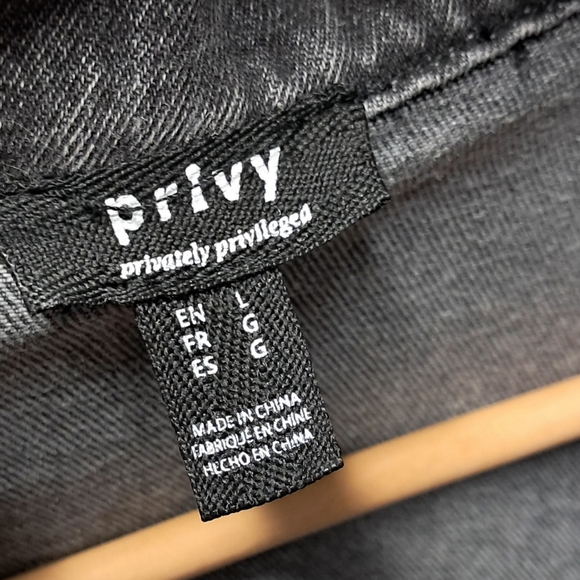 Privy Cropped Denim Fringe Jacket Size L - Picture 6 of 6